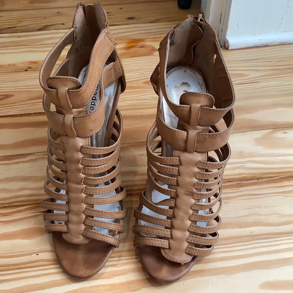 Steve Madden tan sandal heels